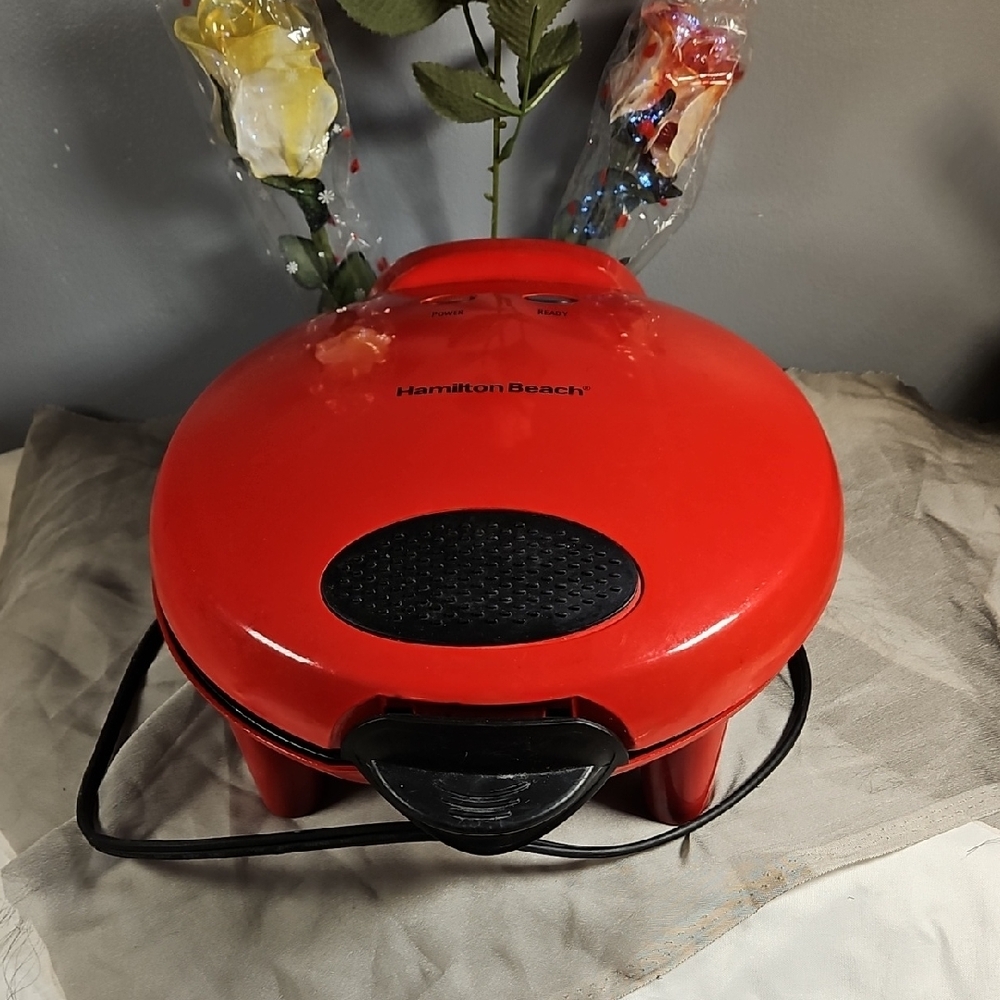 Hamilton Beach Red Quesadilla Maker